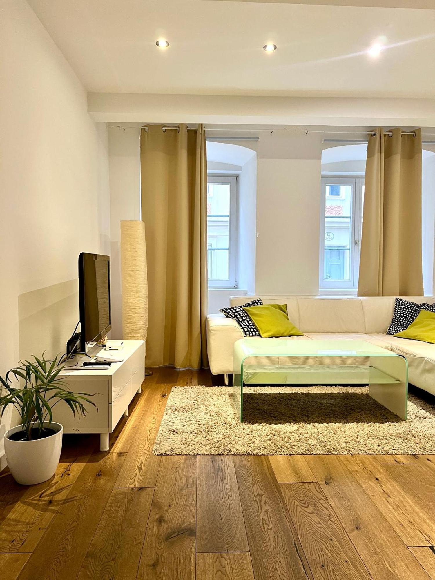 וינה Rema Apartments 1070 מראה חיצוני תמונה